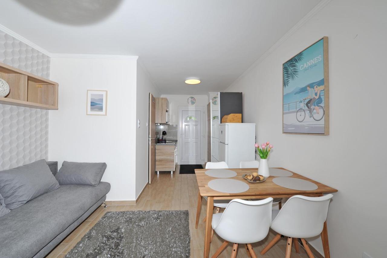 Bella Donna Apartment Balatonfured Exterior photo